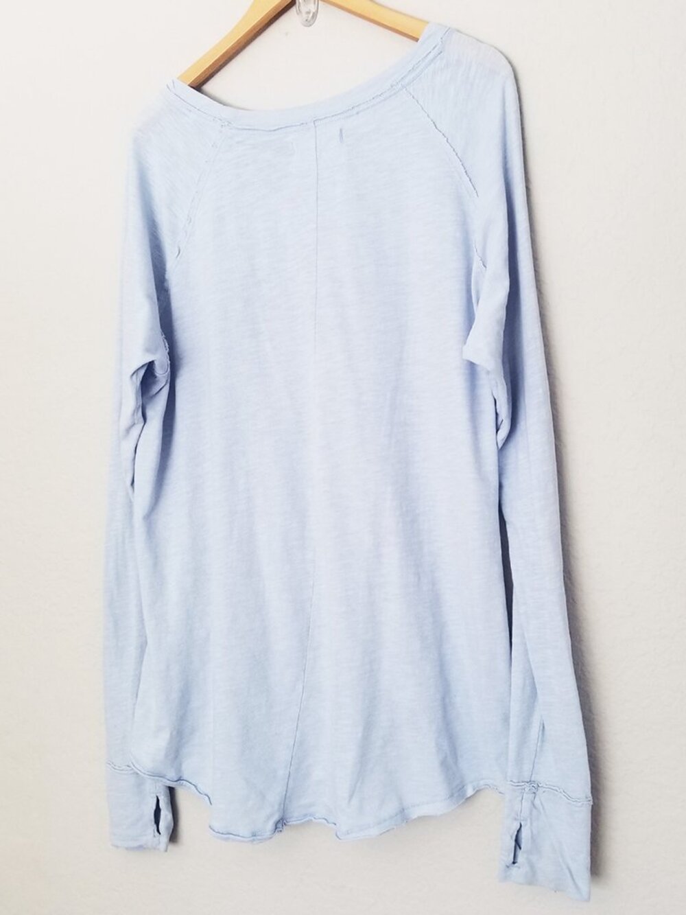 Free People We the Free Arden Tee Size M Rain Light Blue 100% Cotton Longline - Picture 6 of 16